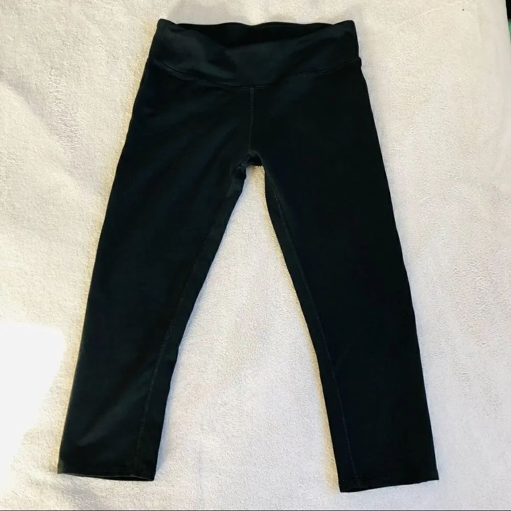 Fabletics Ankle Keyhole Leggings